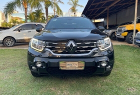 RENAULT DUSTER Iconic