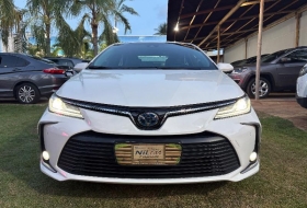 TOYOTA Corolla Altis