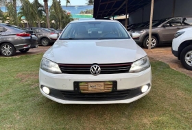 VOLKSWAGEN JETTA Comfortline