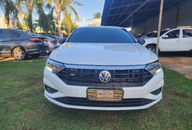 VOLKSWAGEN JETTA R-Line 250 TSI