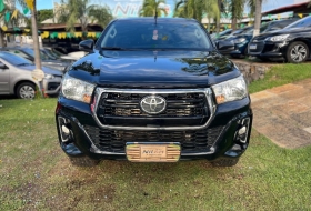 TOYOTA Hilux Cd Sr 4x4