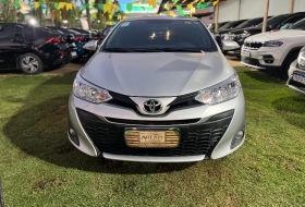 TOYOTA Yaris Xl