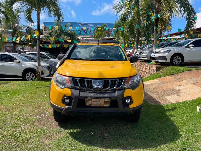 MITSUBISHI L200 Triton Savana